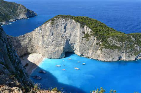 Navagio Beach s vrakom lode