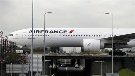 lietadlo Air France na letisku