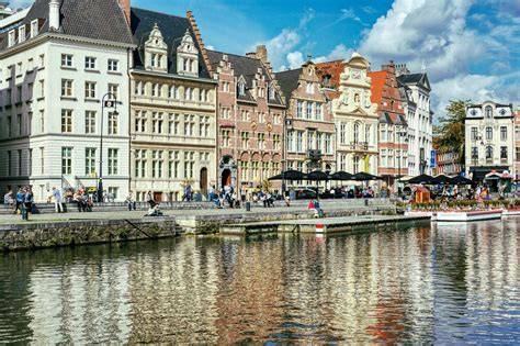 Historické centrum Gentu a prístav Graslei