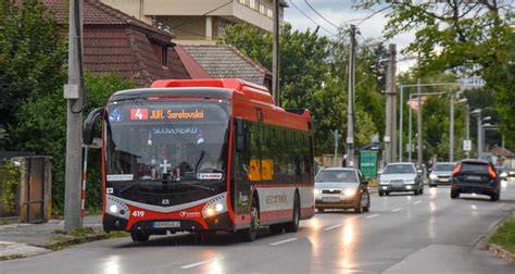 Autobus MHD Trenčín na Hodžovej ulici