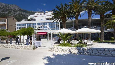 Hotel Laguna Gradac pri pláži
