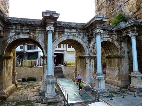 Kaleiçi Hadriánova brána Antalya
