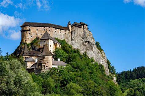 Oravský hrad a začiatok cyklotrasy